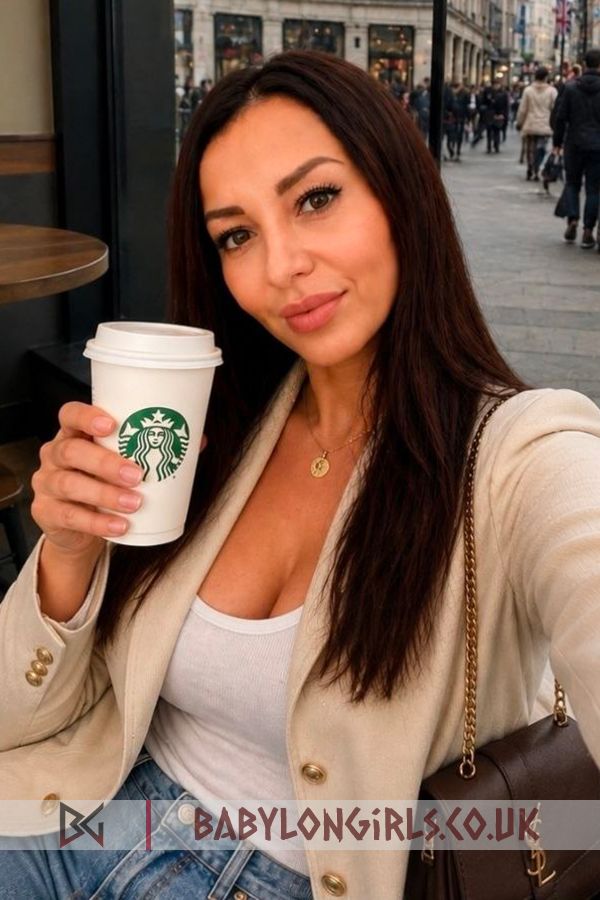 5ft 7, 34C, provocative brunette Alexan