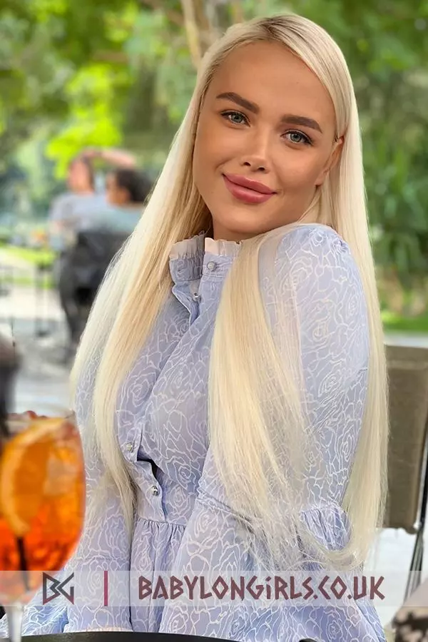 Adriana, 34D, defying blonde 23 yrs