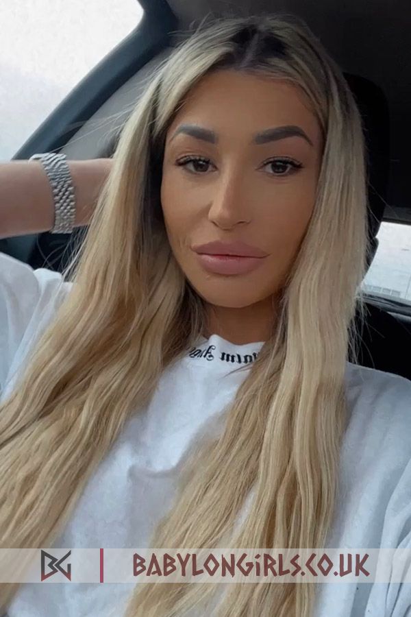 Electrifying Lorena blonde 5ft 5, 34C