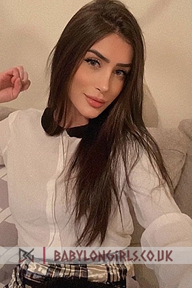 Nara, 36C, model brunette 22 yrs