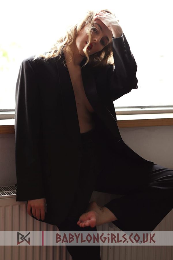 Gardenia, 36B, electrifying blonde 22 yrs