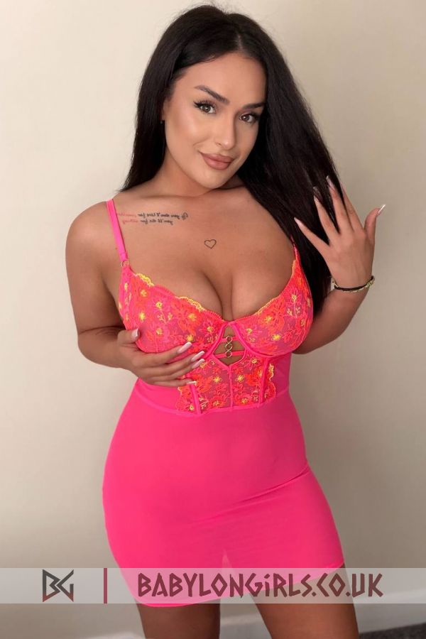 5ft 6, 36DD, erotic brunette Shay