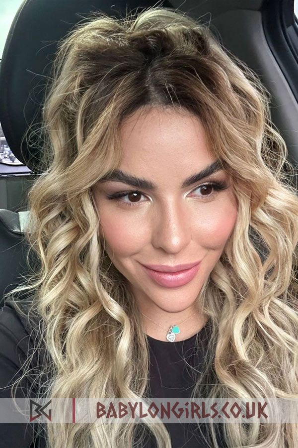5ft 3, 34D, pleasant blonde Generosa