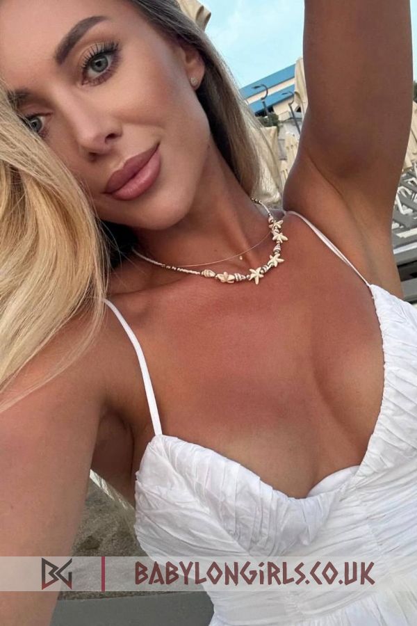 Emily , 34C, helpful blonde 28 yrs