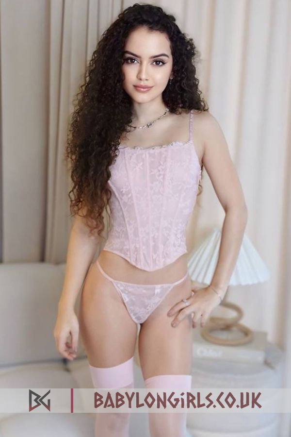 Dazzling Latifa brunette 5ft 4, 32A