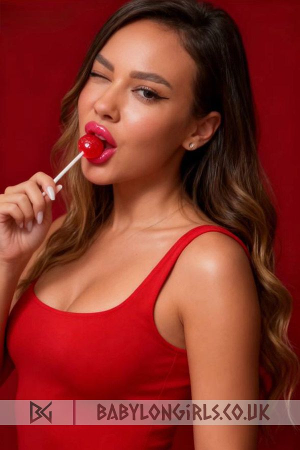 Demi , 34B, ravishing brunette 27 yrs