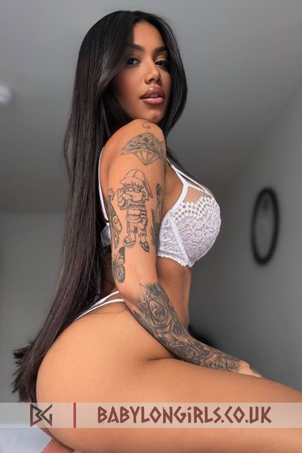 Rimona  flirtatious black hair, 34C
