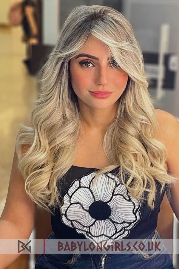 5ft 4, 32B, escort blonde Tippy