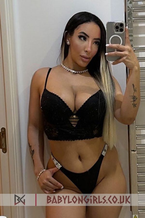 Wonderful Vaiga brunette 5ft 2, 34C