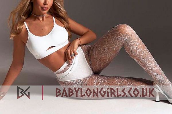 Riviera, 34B, elegant blonde 28 yrs