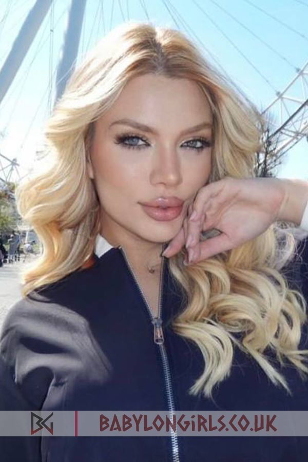 Makadi, 32B, impressive blonde 20 yrs