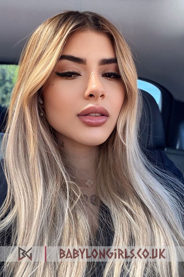 Massandra happy girl blonde, 32C