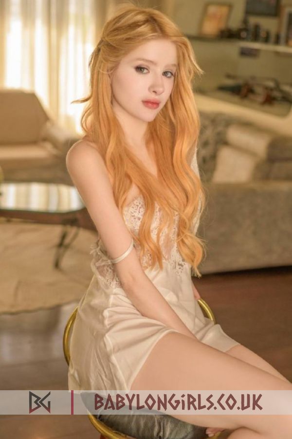 Nefeli, 34C, tempting blonde 18 yrs