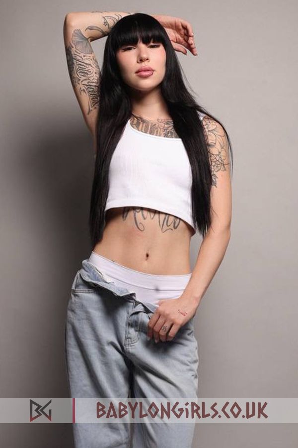 First-class brunette Olysee 