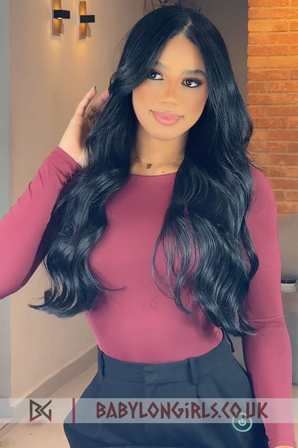 Copacabana, 32B, stimulating brunette 24 yrs