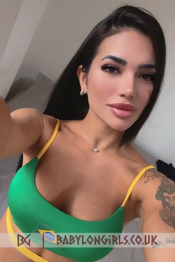 22 yrs Mildred fabulous brunette, 34C