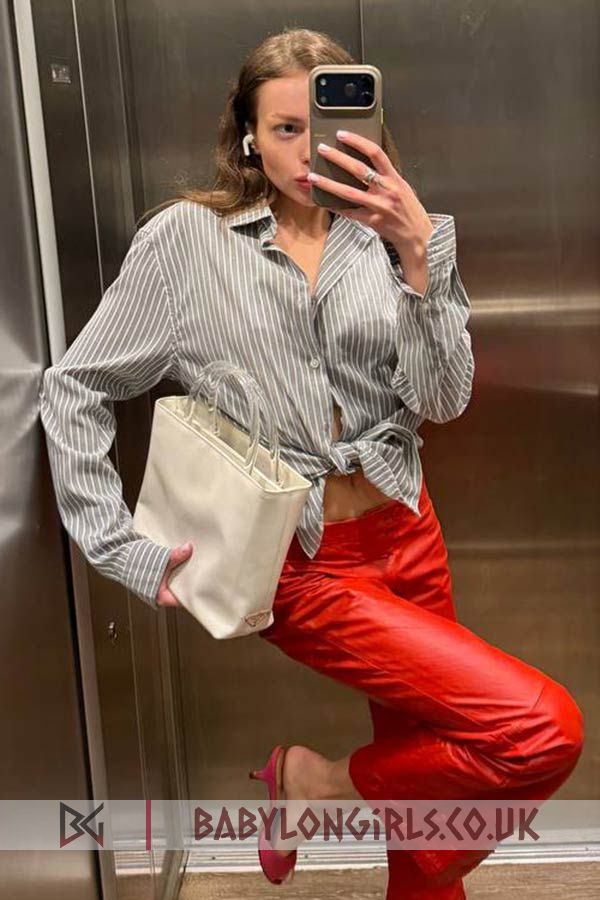 21 yrs Tavria chic brunette, 32A
