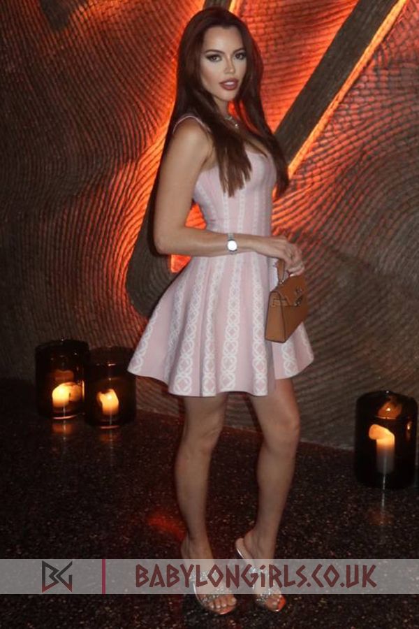 Maricia, 34D, passionate red hair 25 yrs