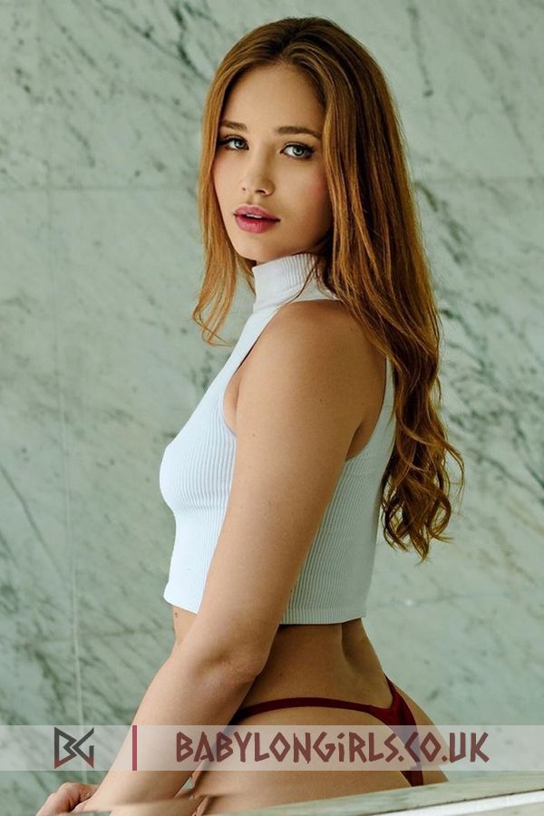25 yrs Laruma inspirational red hair, 34B