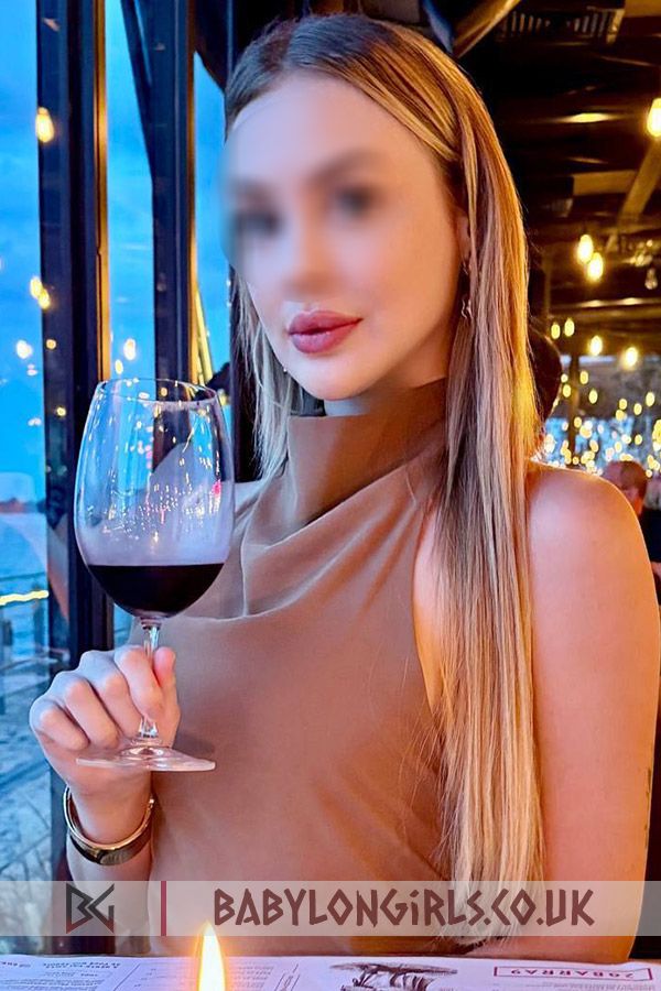 Warm blonde Breviora 