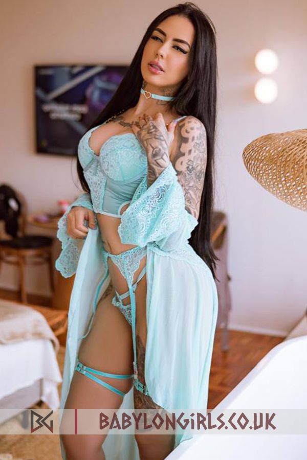 Esalla, 36D, radiant brunette 23 yrs