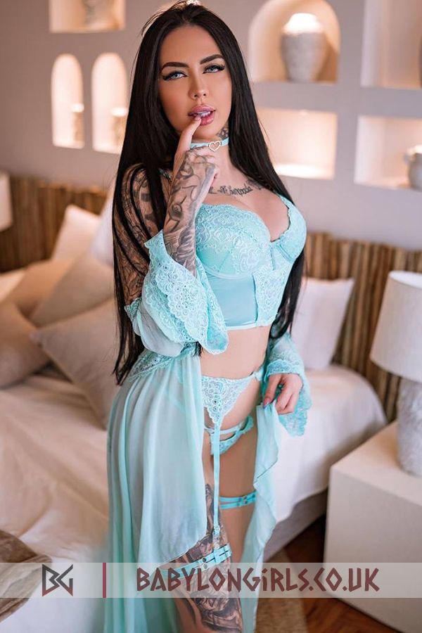 Lovely brunette Esalla 