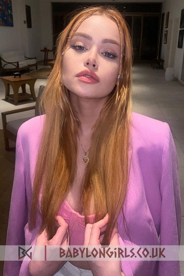 Maite, 34D, pretty red hair 22 yrs
