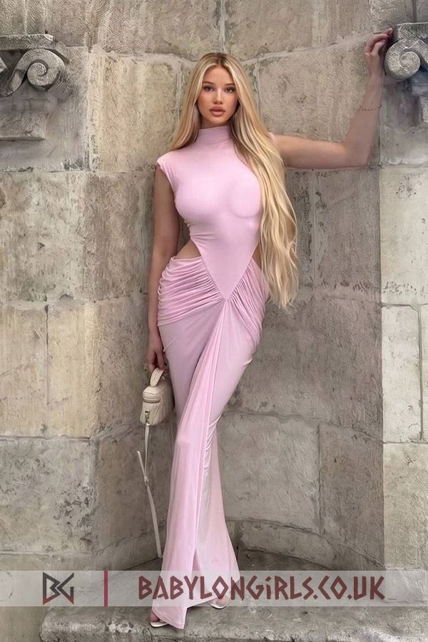 Suggestive Pearl blonde 5ft 5, 34D
