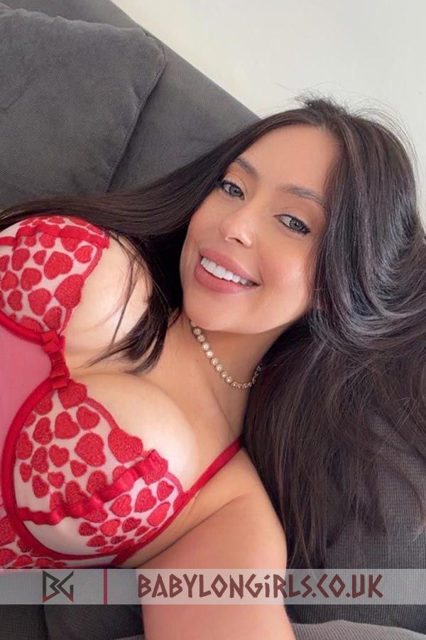 VIP Tavrida brunette 5ft 5, 34D