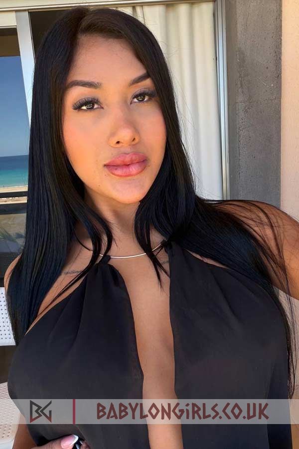 Tirena, 34C, warm brunette 20 yrs