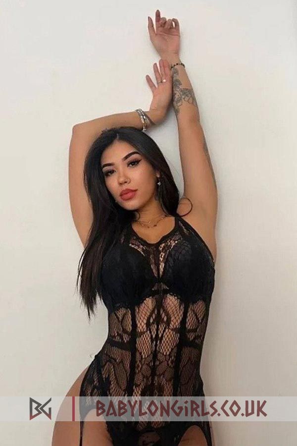 Karensa, 34C, tantalising brunette 20 yrs