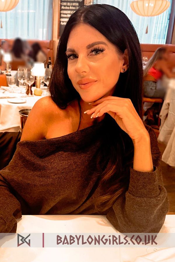 Impressive Bria brunette 5ft 5, 34D