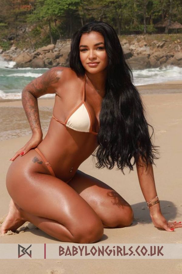 5ft 4, 34C, engaging brunette Lorna