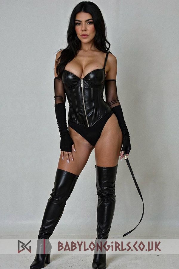 Superb Mistress Lally brunette 5ft 6, 34C
