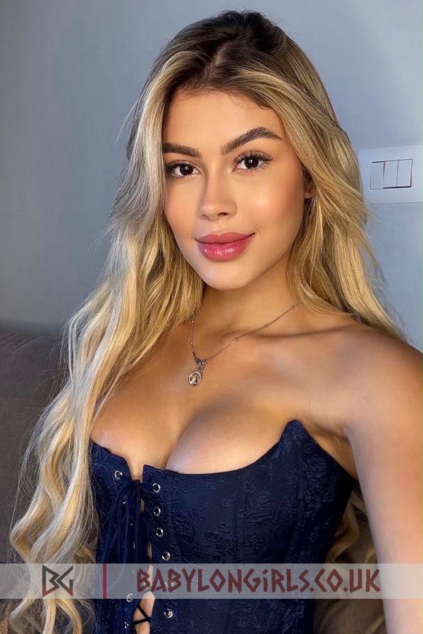 24 yrs Estelita  engaging blonde, 34C
