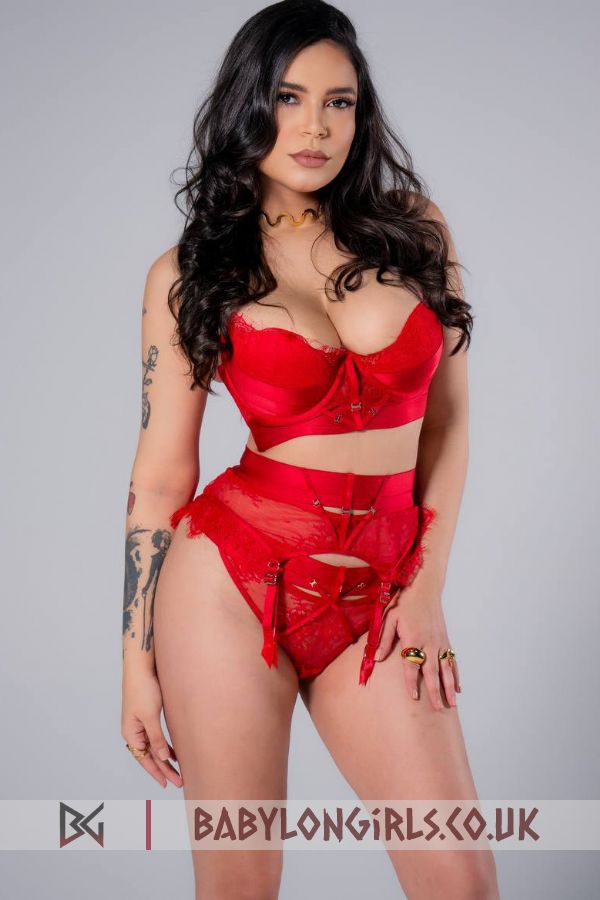Busty-Brazilan-Desideria ravishing brunette, 34DD