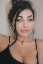 19 yrs Devon inspirational brunette, 34C