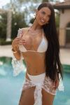 Fluxy flirtatious brunette, 34DD