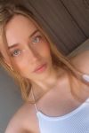 24 yrs Guapa clever blonde, 34B