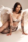 Sensitive Minola brunette 5ft 8, 34D