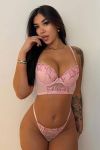 5ft 5, 34C, super hot brunette Karensa