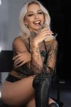 Mia, 34B, educated blonde 24 yrs